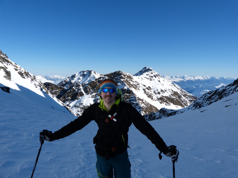 Simon hat leicht Lachen...an so einem Tag..im Hintergrund Hohe Röte und Roter Kogel